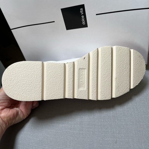 New! Dolce Vita Cream Platform Sneakers size 10 - Picture 3 of 6